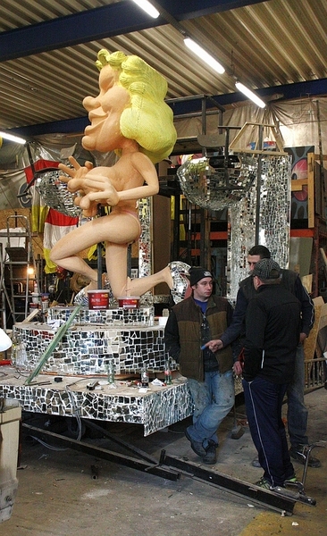 sized_sized_IMG_24147a aalst karnavalhallen