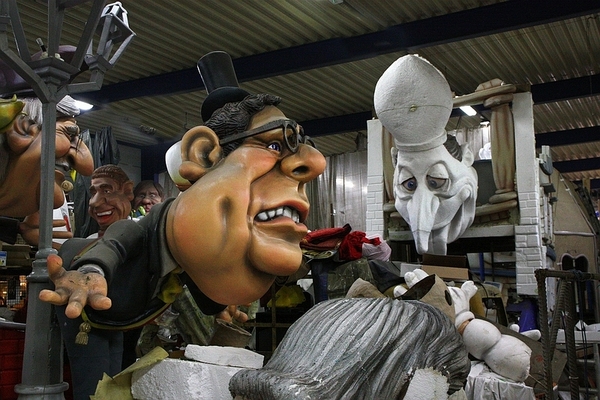 sized_sized_IMG_24154a aalst karnavalhallen