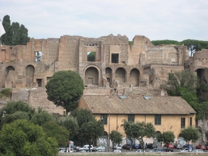 circo massimo met zicht op de achterzijde van forum romanum