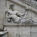 Rechts aan Palazzo Senatorio het standbeeld van de Tiber