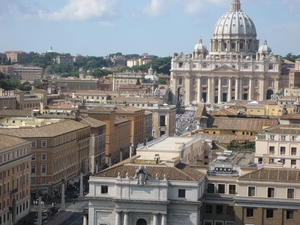 zicht op St Pieters vanop Castel Sant'Angelo