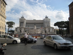 piazza venezia met nationaal monument