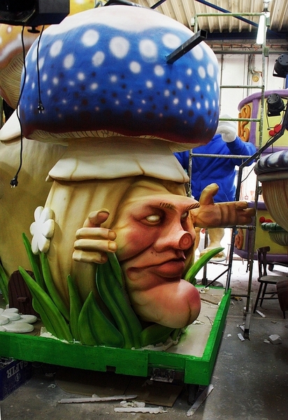 sized_sized_IMG_25333a karnavalwerkhallen Aalst