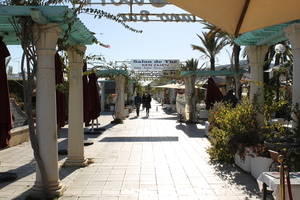 Promenade met terrasjes