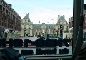 081003 7 03 amiens vanuit busje