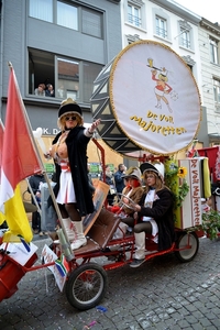 326  Aalst Carnaval - Voil Jeannetten  4.02.2014