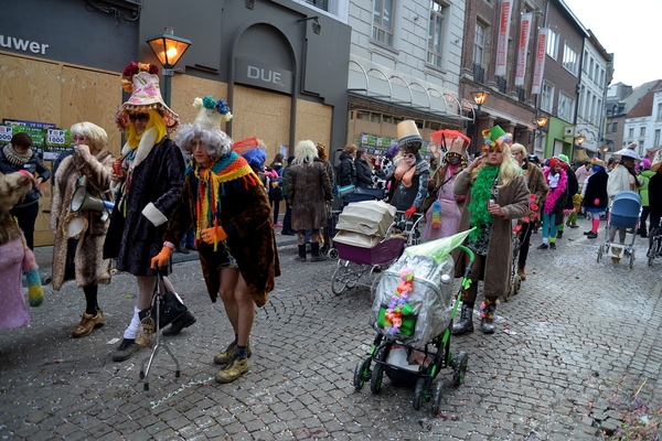 351  Aalst Carnaval - Voil Jeannetten  4.02.2014