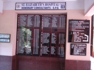 Op bezoek in St. Elisabeth's hospital van de Dochters van het Kru
