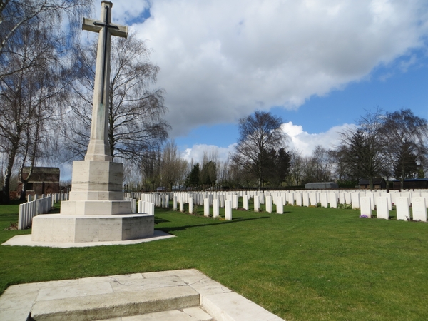 2014-03-23  Ieper 06
