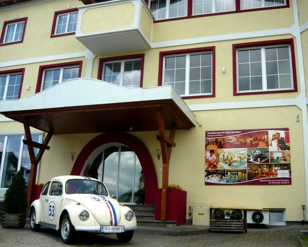 Kaprun Voetters Fahrzeugmuseum VW Kever ZEherbie 53