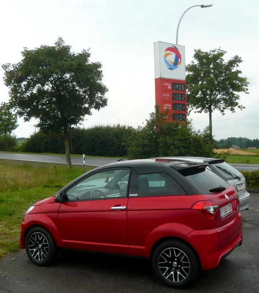 3inch_e34_P1360466_LetzeburgTanken_Aixam_Suaa035