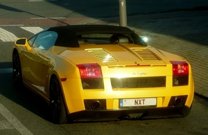 3inch_P1410475_Lambo_Cabrio_geel_NXT