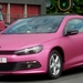 P1400140_VW_Scirocco_pink_Yazzie_LicencePlate