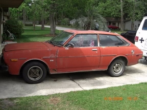 1974_Toyota_Corolla_Liftback_roth_Corolla-1600-TE52_toyota-coroll