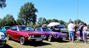 IMG_0353_Toyota-Celica-rood_MK-TA23H__Datsun-Z_purper_GT07022