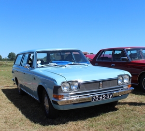 IMG_0365_Toyota-Crown-Kombi_Blauw_1972_70-65-uv