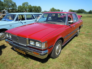 DSCN5958_Toyota-Crown-Super-Saloon-2800_rood_1981_rb-470-r