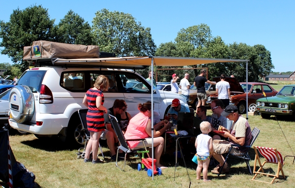 IMG_0476_Toyota-Land-Cruser_Vx_tenting