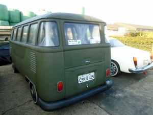 DSC05747_VW-bus_Imaybeslow-butImaheadofyou_Sao-Paulo=kaki-green