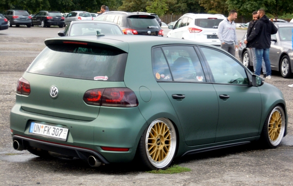 DSCN6256_VW-Golf_un-fk-307_mat-groen