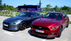 DSCN5259_Ford-Mustang_CZ-KAM-acar1___Nissan-GTR_CZ-4E6-5931