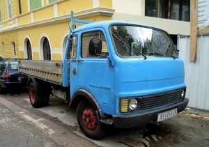 DSCN5649_lkw_QQQ_Unic_Fiat_blauw_Ri-314-LR