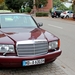 IMG_1370_Mercedes_560-SEL_sedan_bordeaux-rood_HD-A-6303-H