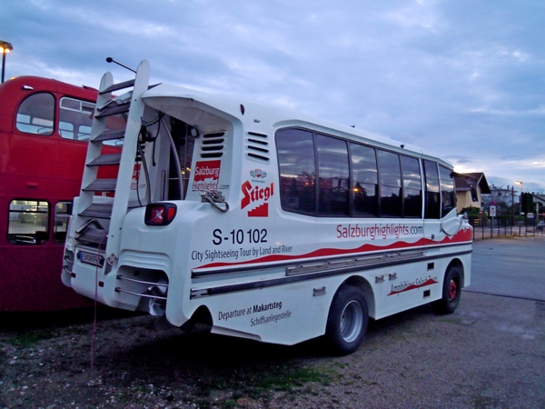 DSCN4642_Salzburg_amphibious-bus__________A_S-chiff-2