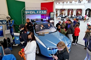 IMG_9413_Alfa-halve_Polizia_Trieste_blauw-zwaailicht