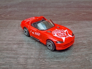 DSCN5606_Matchbox_Dodge-Viper-RT10_red_1of300-16th-Matchbox-USA-C