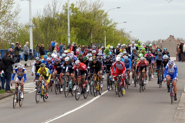 Ronde V.Vlaanderen doortocht-Izegem