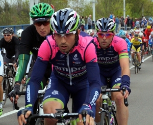 Ronde V.Vlaanderen doortocht-Izegem