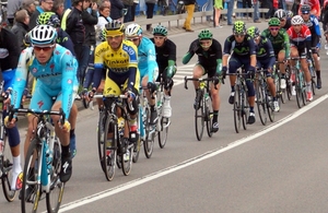 Ronde V.Vlaanderen doortocht-Izegem