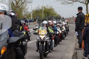 Ronde V.Vlaanderen doortocht-Izegem