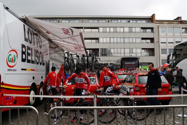 DWARS DOOR VLAANDEREN-2014