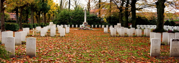 Roeselare-Blekerijstr.Oorlogsmonumenten