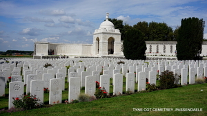 Tyne Cot Cemetrey-8