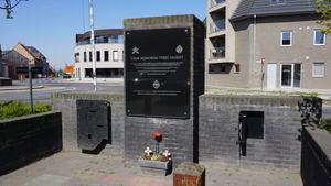 Tank Memorial-14-18-Poelkappele