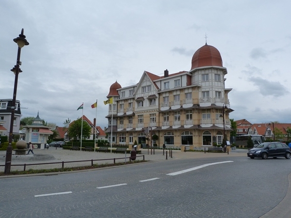 53-Hotel Belle-Vue in de Haan