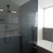 douche in badkamer
