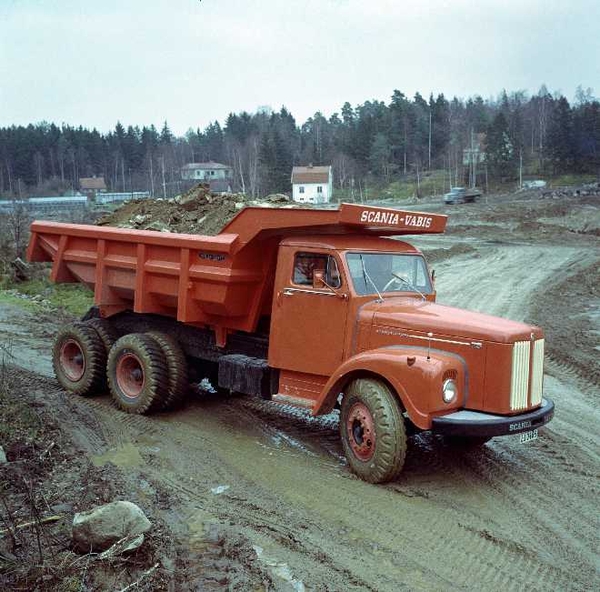 SCANIA-75