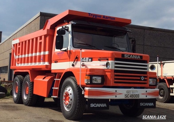 SCANIA-142E