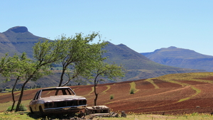 NOG HET LANDSCHAP IN LESOTHO (1)