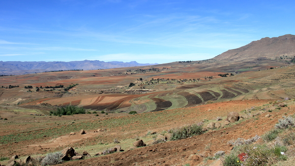 NOG HET LANDSCHAP IN LESOTHO (3)