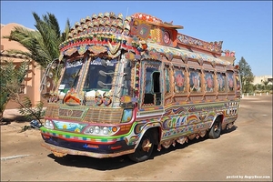 How_Pakistanians_tuning_trucks_1