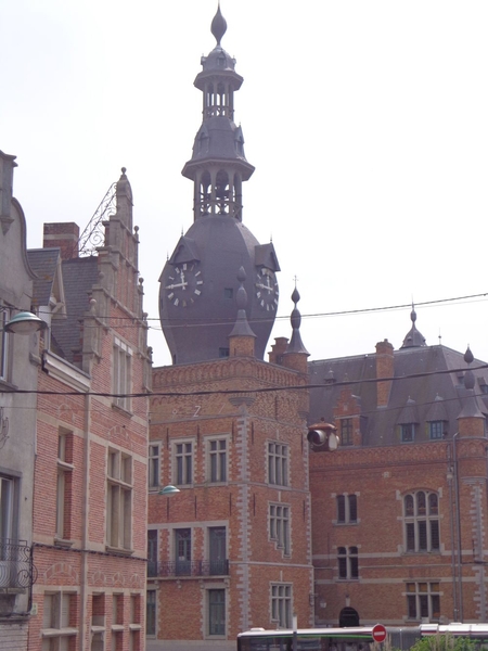 Belforttoren en stadhuis van Comines Frankrijk