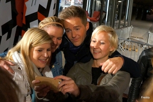 Christof  rap een selffie maken met fans