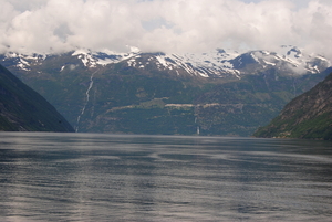 Met boot op de Geirangerfjord naar Hellesylt