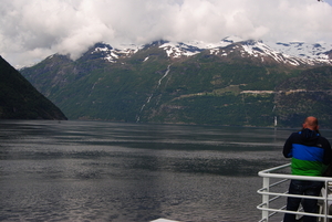 Met boot op de Geirangerfjord naar Hellesylt