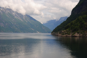 Met boot op de Geirangerfjord naar Hellesylt